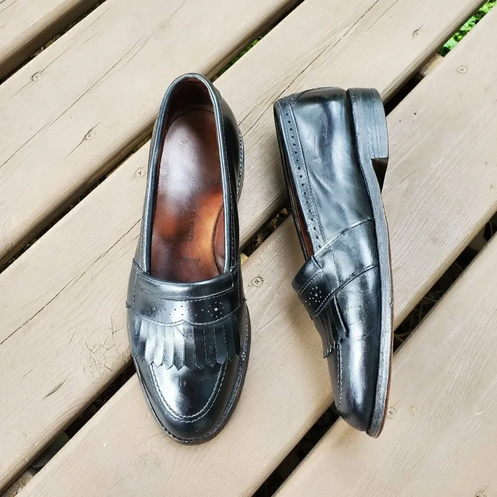 Vintage 80s Retro Preppy Acadamia Black Leather Kiltie Fringe Brogue Loafers 8.5